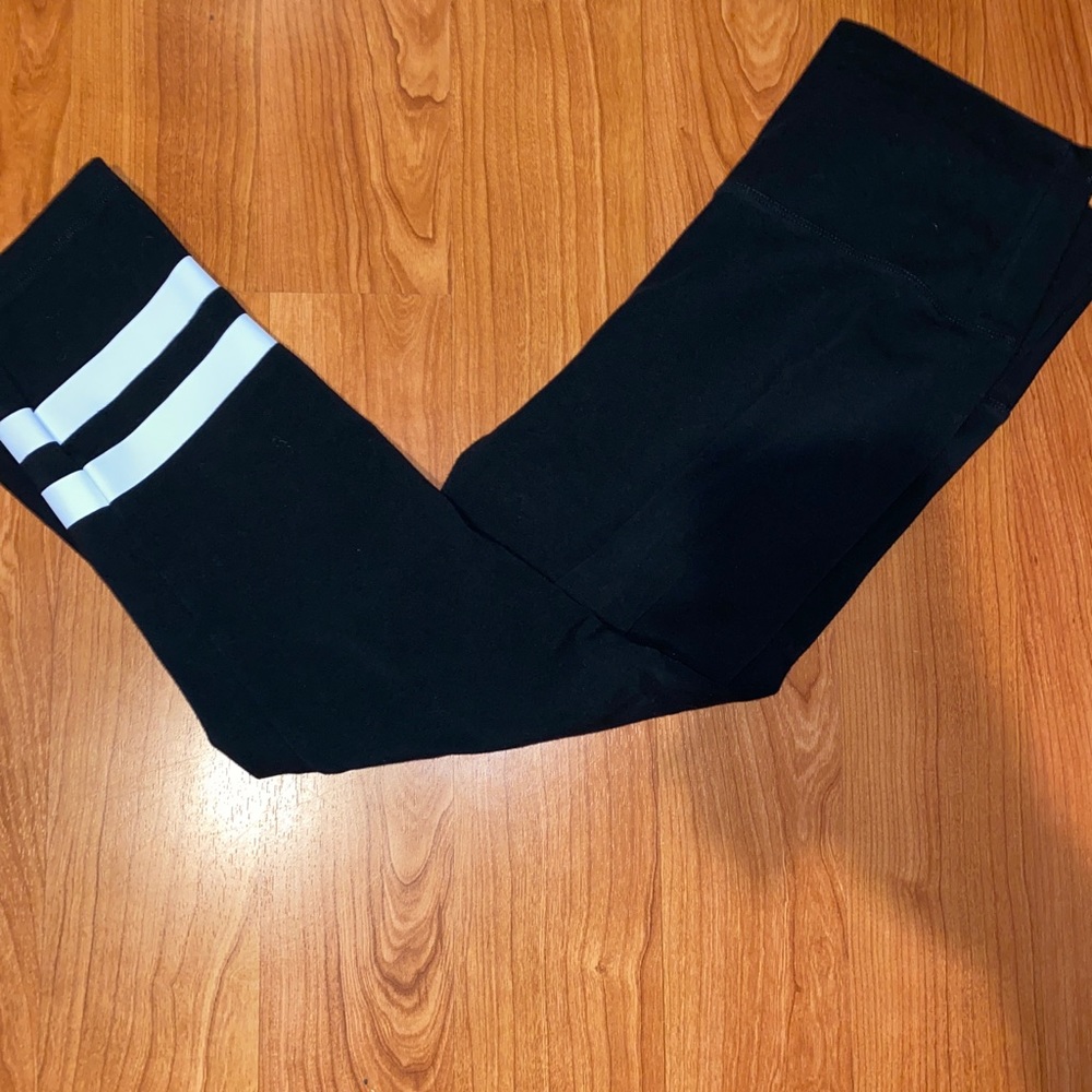 Women’s Black Victoria Secret Sweatpants Small